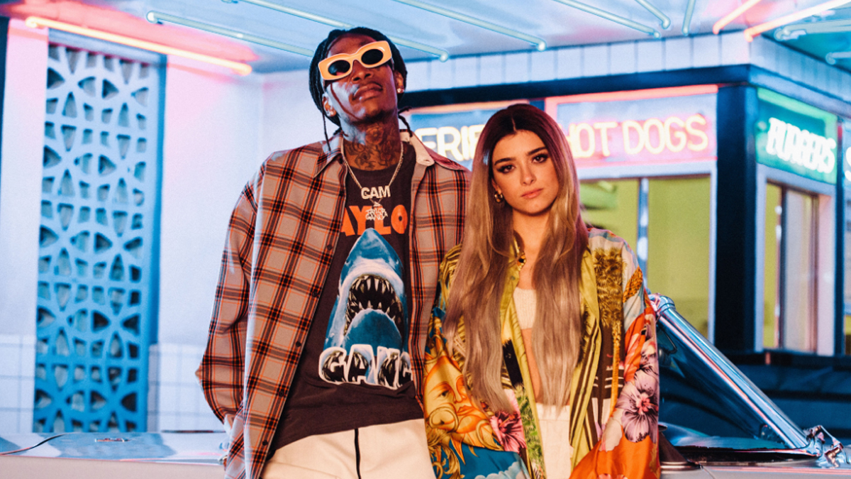 Dixie D’Amelio revela um super conselho que recebeu do rapper Wiz Khalifa