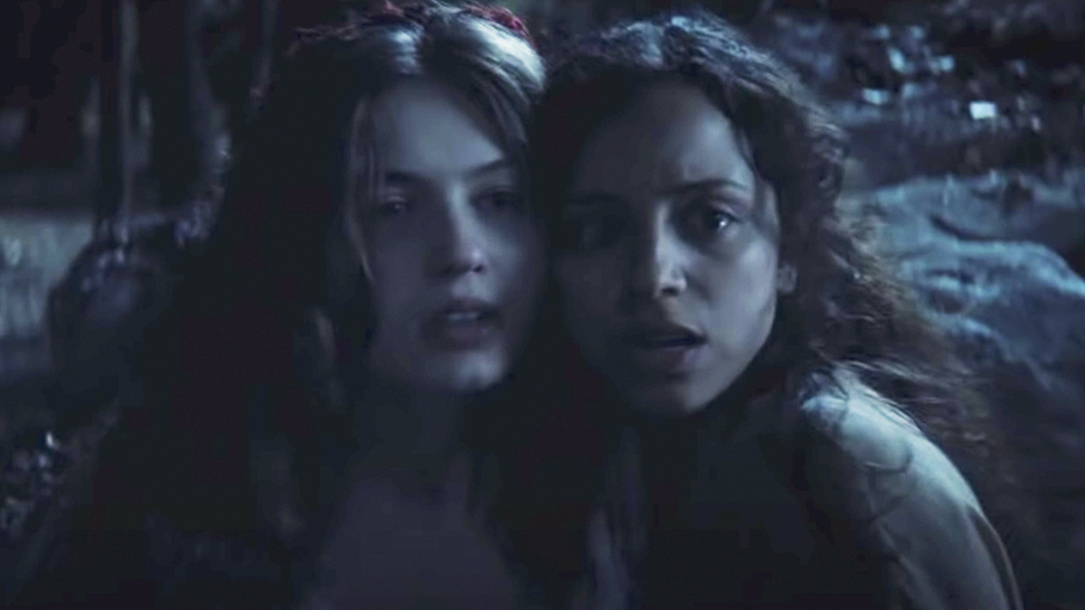 Rua do Medo: Kiana Madeira e Olivia Scott Welch contam como foi interpretar personagens diferentes no último filme da trilogia, '1666'