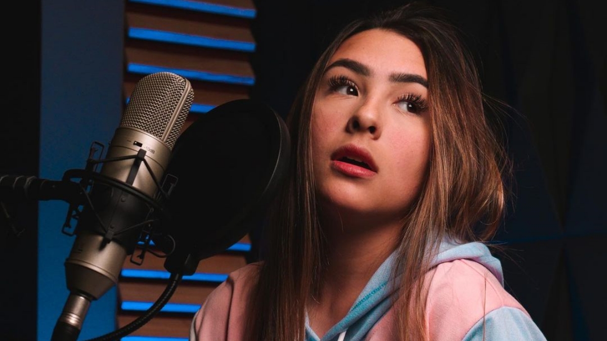 Bibi Tatto lança a calorosa 'B.O.', novo single que conta com trecho de amada música brasileira!