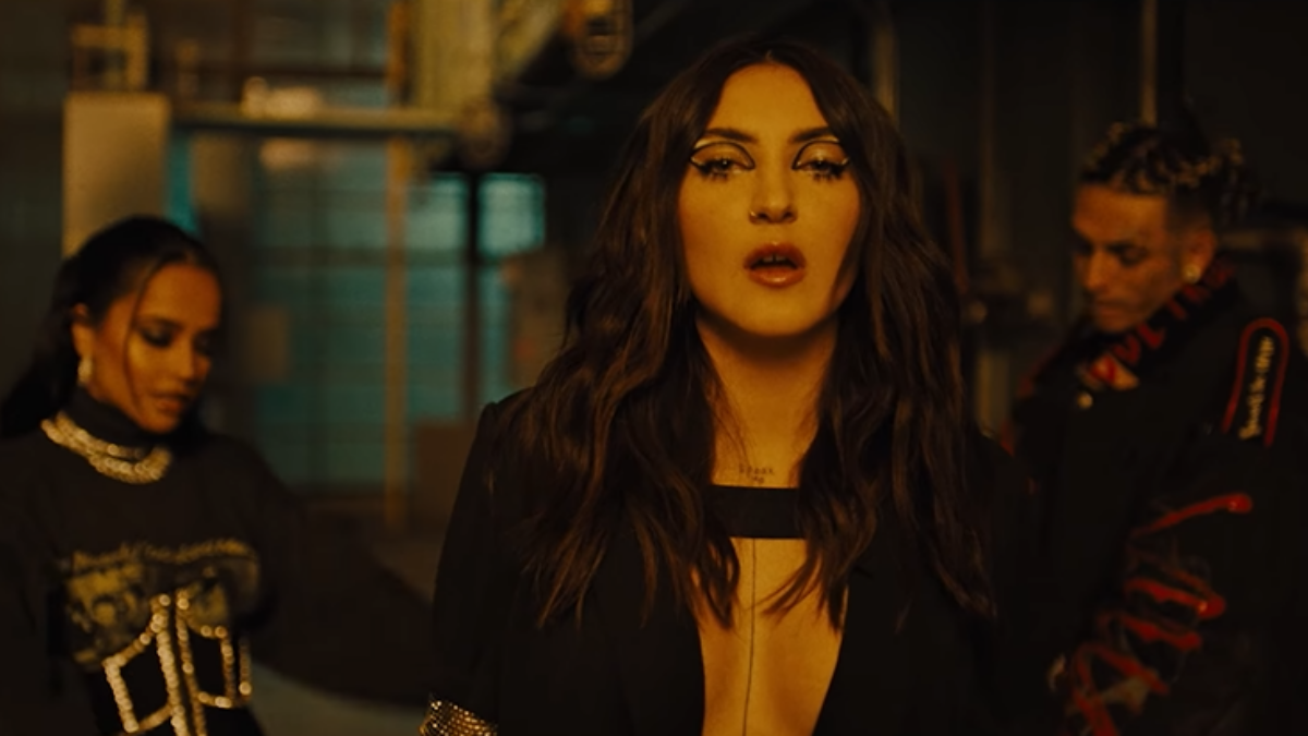 Julia Michaels, Becky G e KHEA se unem para parceria de sucesso, 'Only One'