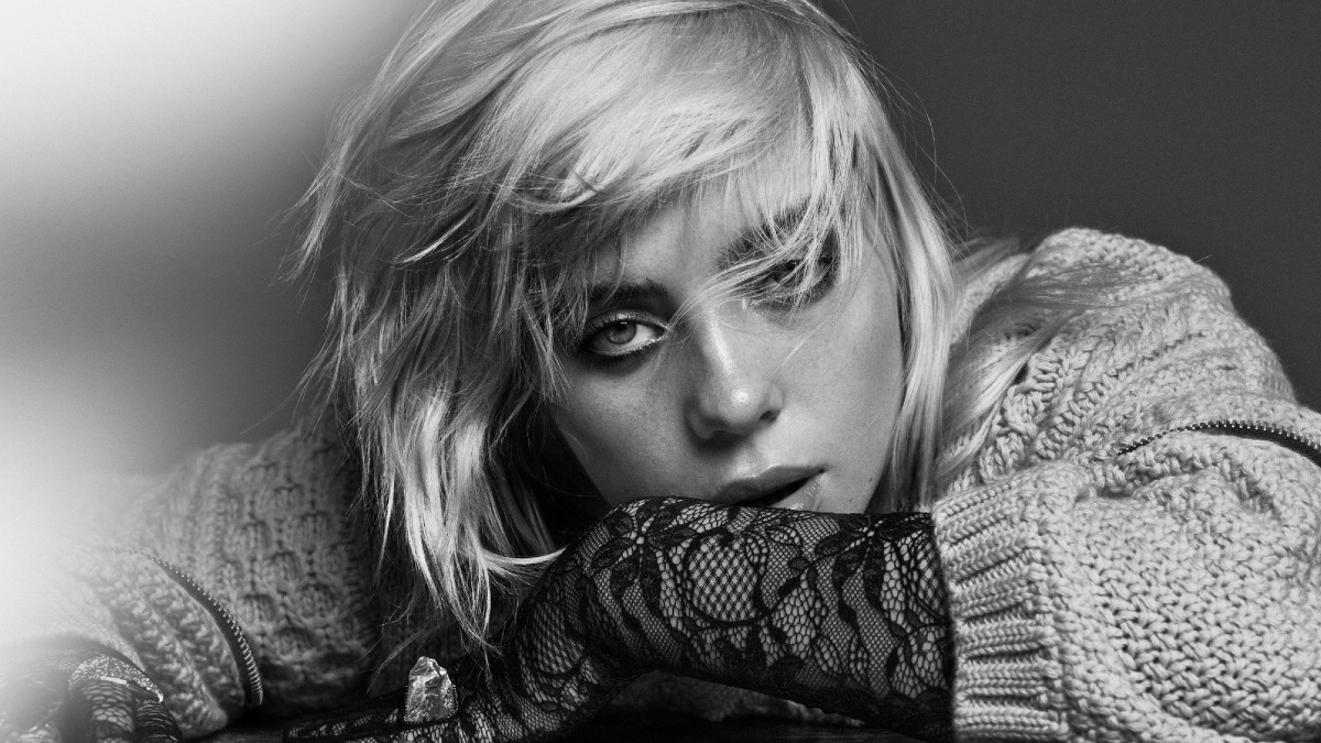 Billie Eilish fala sobre seu amadurecimento em quinta entrevista seguida para a Vanity Fair